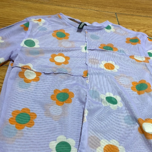 HM Purple Sheer Flower Crop Top - Picture 2 of 4